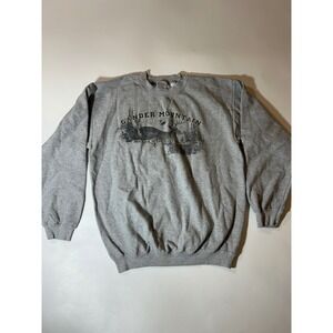 Gander Mountain Sweatshirt Mens M Gray Good Vintage Graphic Deer Hunting Buck